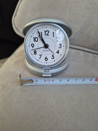 Quartz travel clock with - travel,