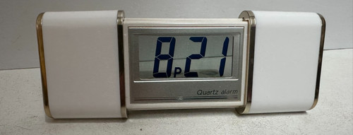 Deluxe quartz travel alarm - deluxe,